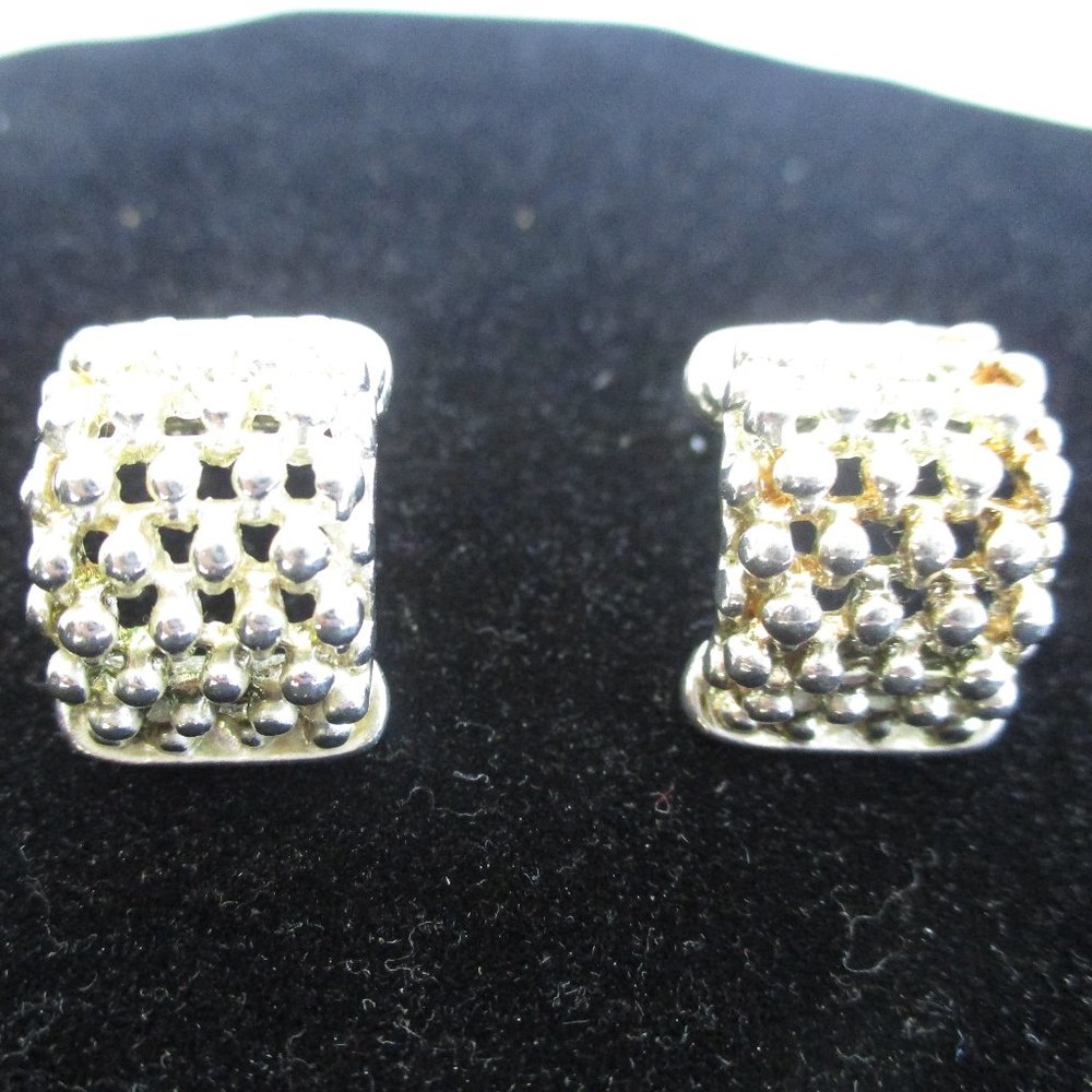 Vintage Pair of Clip Goldtone Earrings